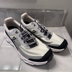 On Cloudvista Glacer/Black Running Shoes US Mens Size 9